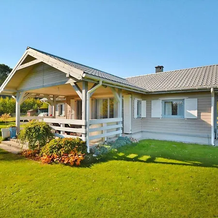 Comfortable For 8 People, Oswino, Cleaning Included